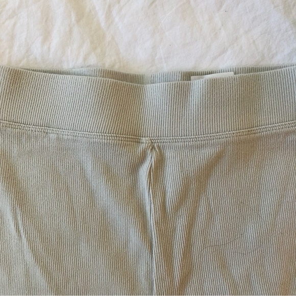 🌵4/$20 Ribbed Shorts - Picture 3 of 6